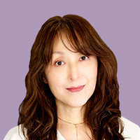 クラウディア先生画像