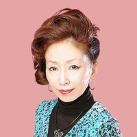 南　アンナ先生画像