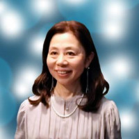 グレース先生画像