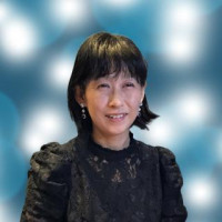 舞詩珠紅（マイシズク）先生画像