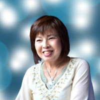 神命 見春（シンメイ ミハル）先生画像