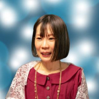 愛花ゆり（アイハナユリ）先生画像