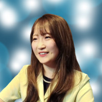 八花（ヤカ）先生画像