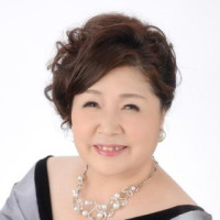 月森ミルラ（ツキモリミルラ）先生画像