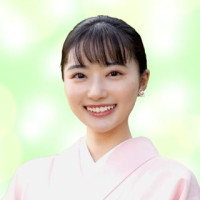 倉雲エレナ（クラウンエレナ）先生画像