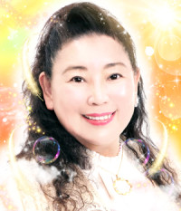 白鳥 喜絵（シラトリキエ）先生画像